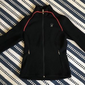 Women’s Spyder jacket. Tight fit